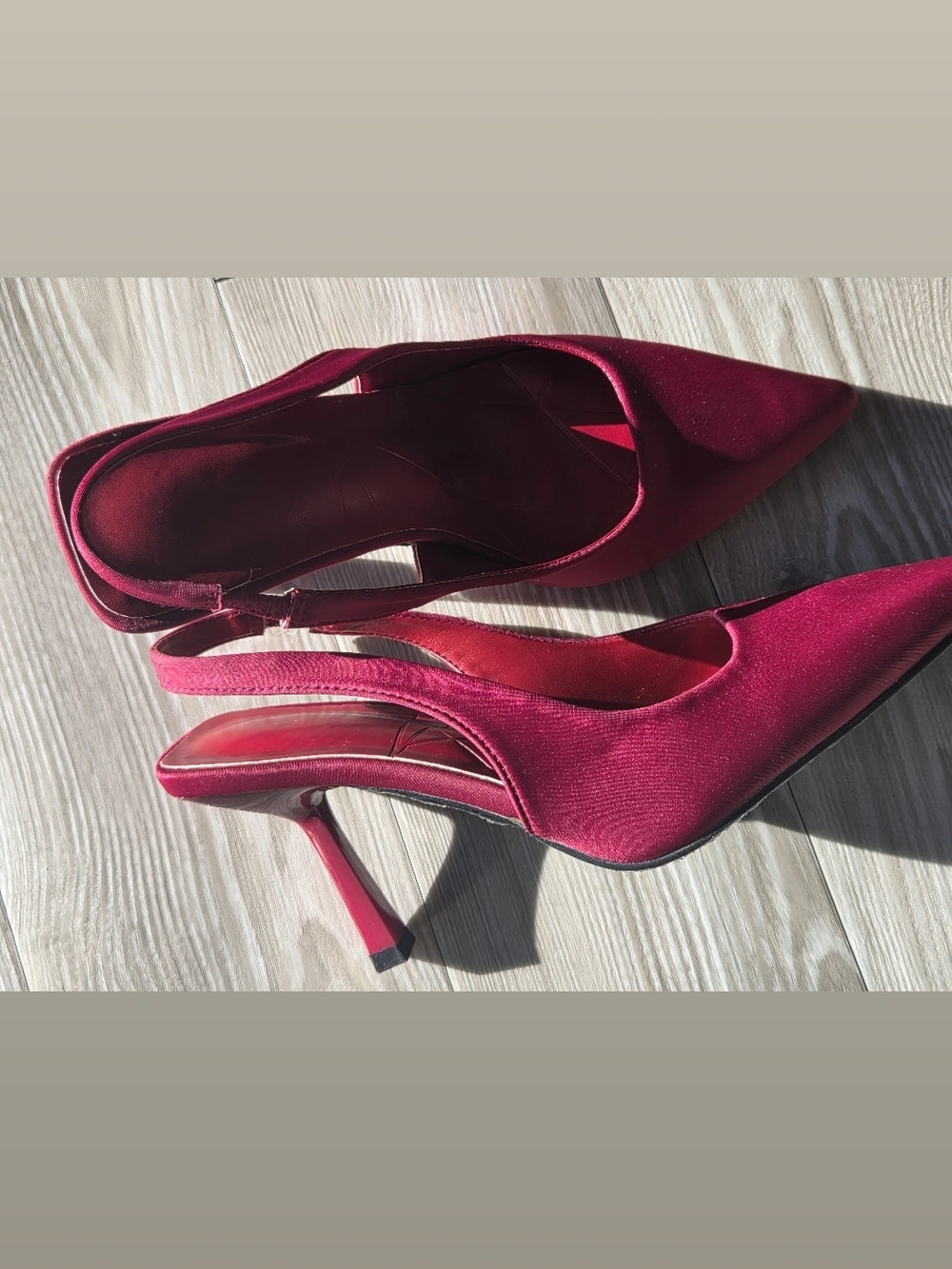 Women’s Pointed-Toe Slingback Heels in Deep Red